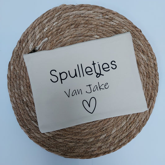 Etui voor in de luiertas om spulletjes in op te bergen van het blije snoetje.