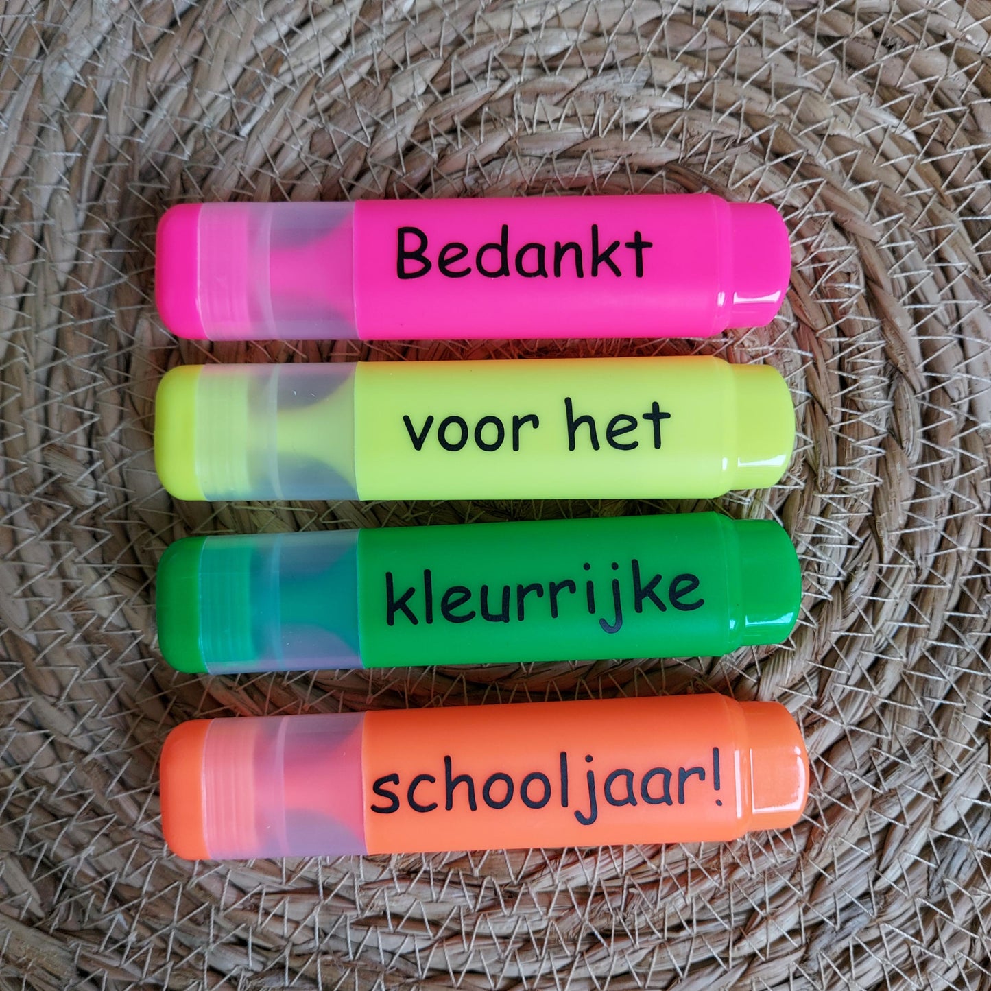 markteerstiften bedankt voor het kleurrijke schooljaar juf/meester cadeau