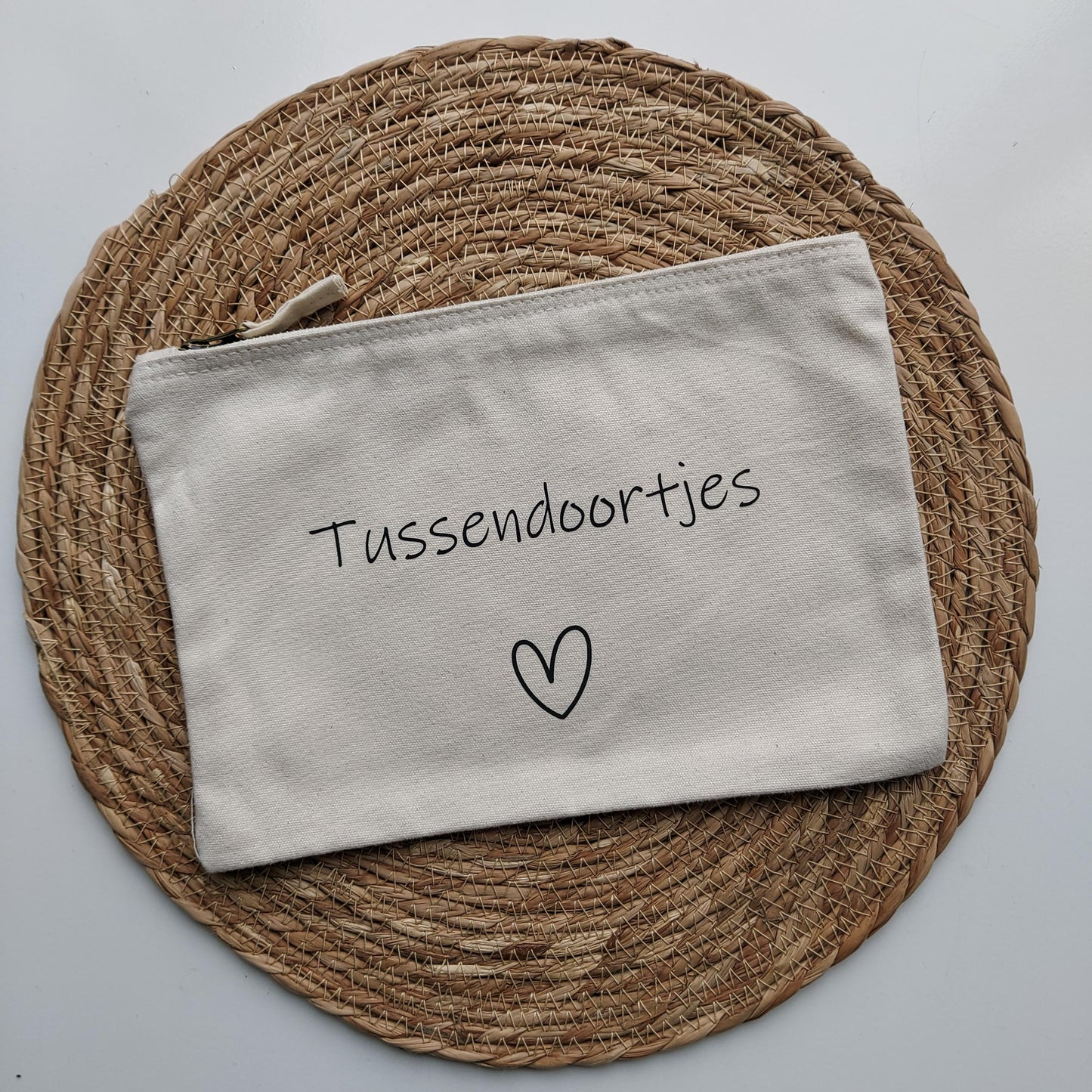 Tussendoortjes etui / organizer voor in de luiertas van het blije snoetje.