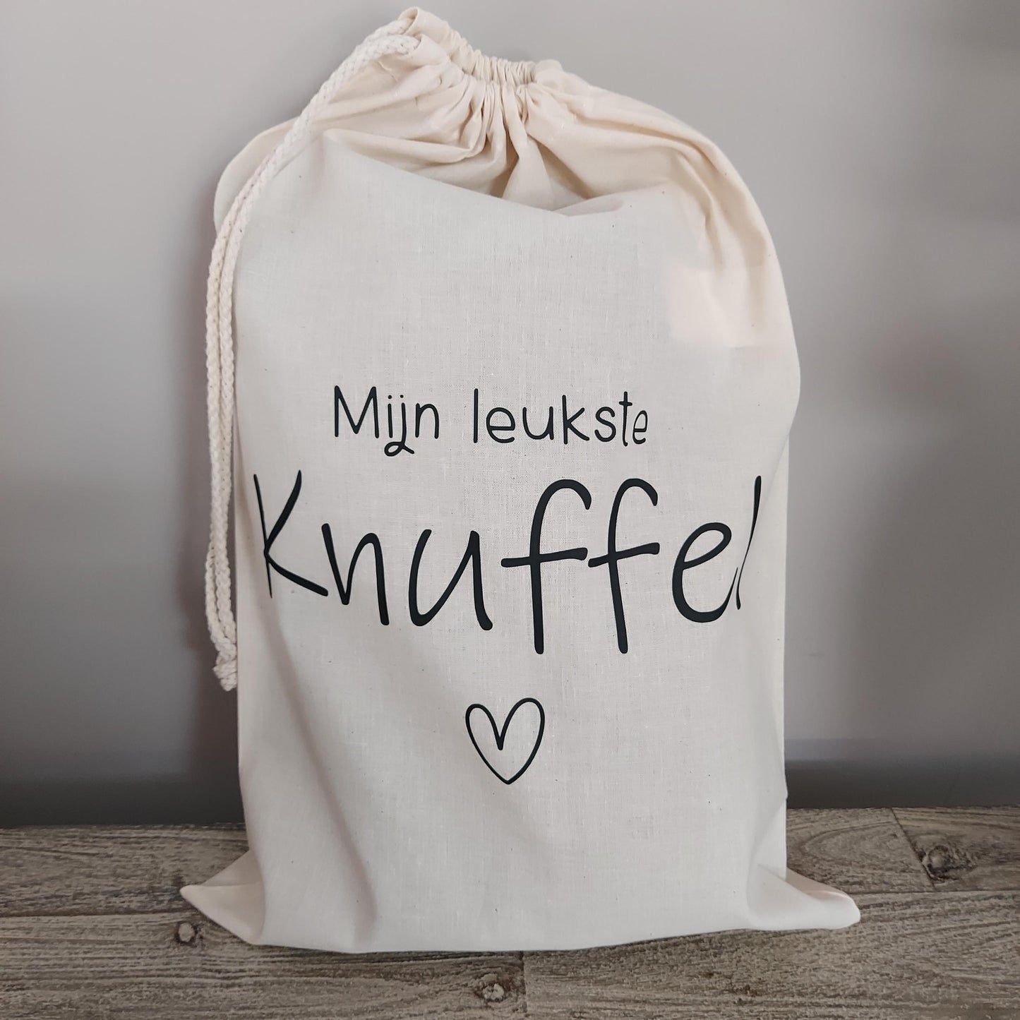 Bewaarzak om de leukste of favoriete knuffel in te bewaren van Het Blije Snoetje.