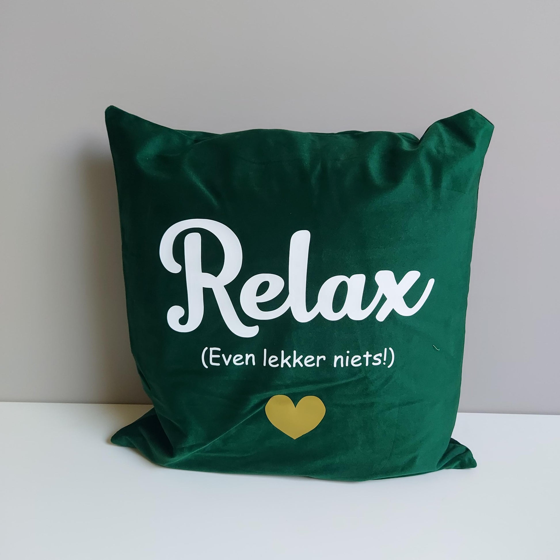 kussen groen tuinkussen relax even lekker niets van het blije snoetje