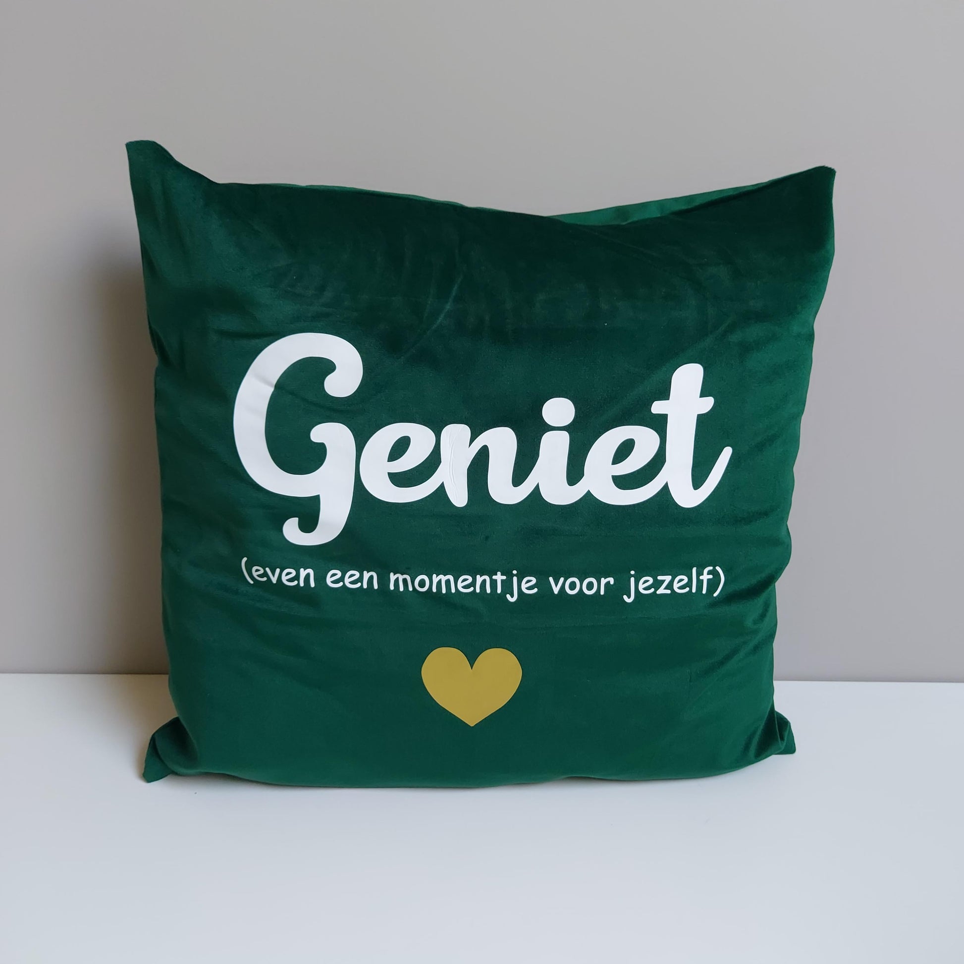 kussen geniet even een momentje voor jezelf, decoratie kussen van het blije snoetje