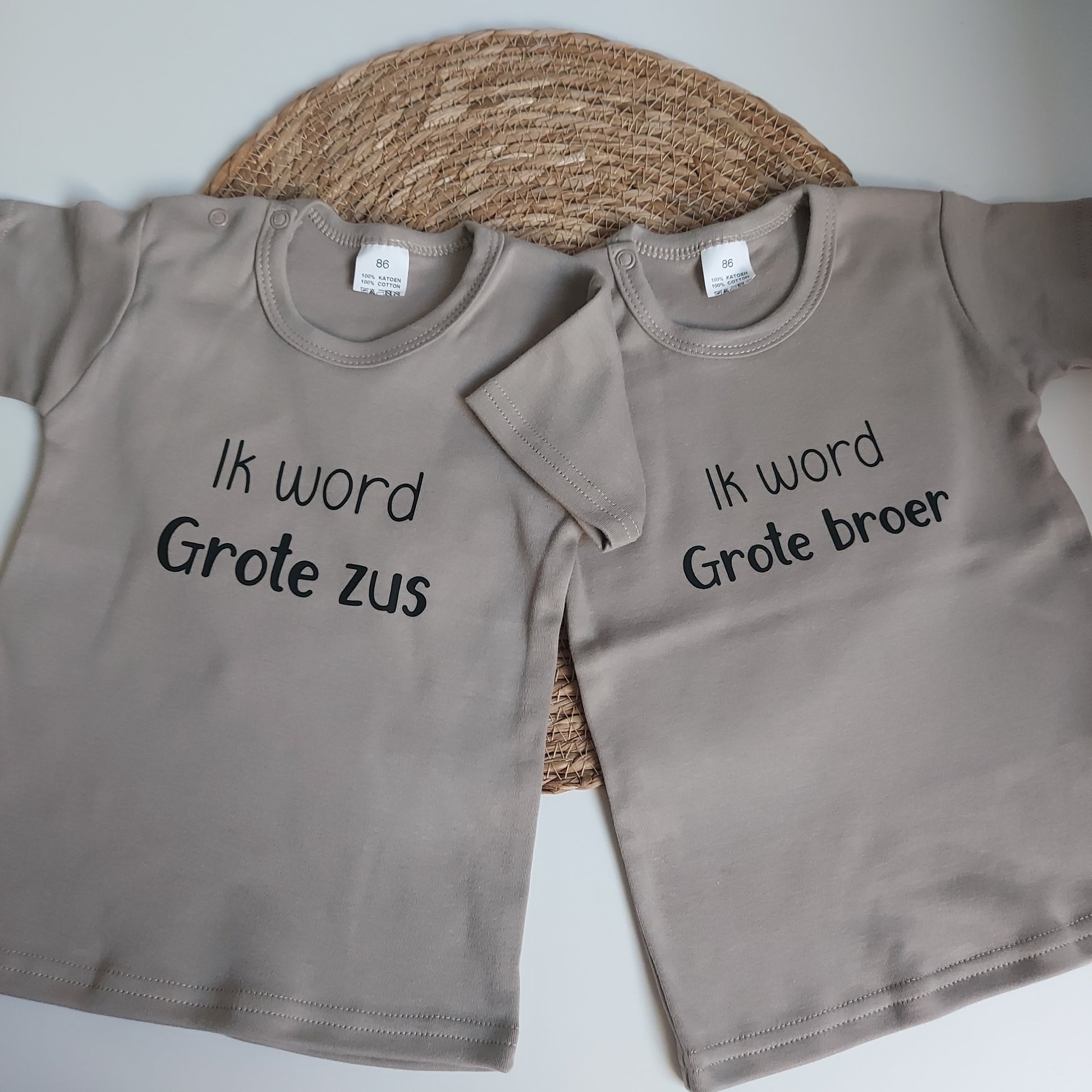 Zwangerschapsaankondiging shirtje – “Ik word grote broer/zus” (zandkleur)