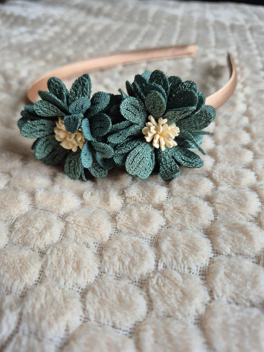 Diadeem met stoffen bloemen – Donker groen