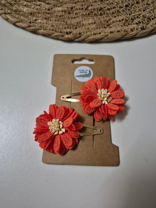 Haarspeldjes met Oranje Bloem