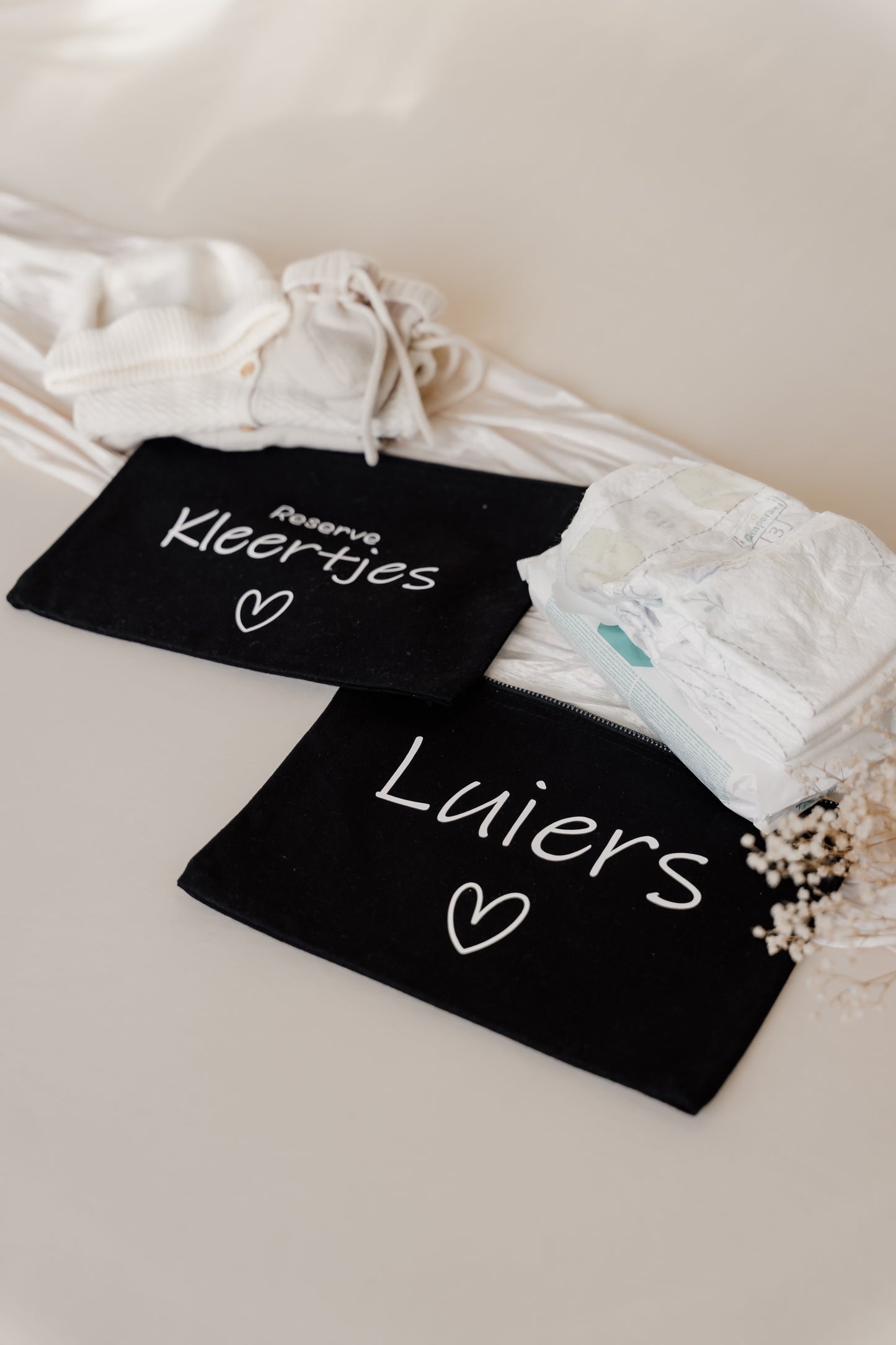 Set - Reserve kleertjes en Luiers etui - Zwart