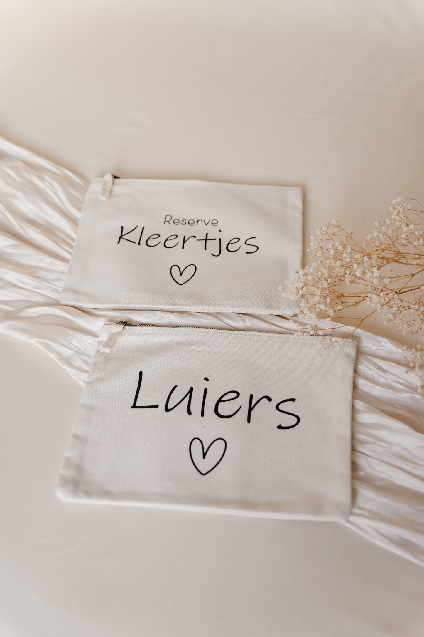 Set - Reserve kleertjes en Luiers etui - Creme