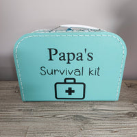 Kinderkoffertje papa's survival kit van het blije snoetje. mint groen
