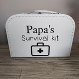 Kinderkoffertje papa's survival kit van het blije snoetje. wit